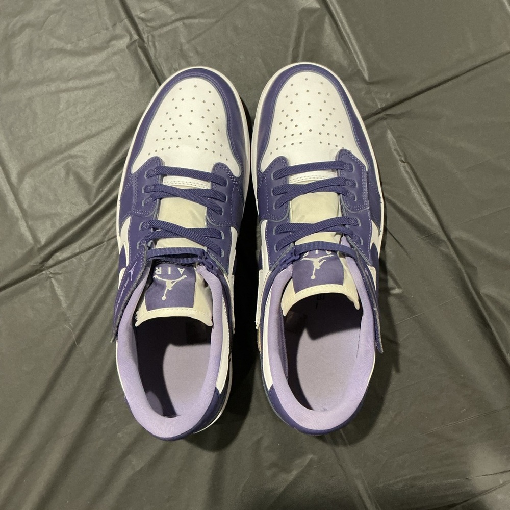 Nike Purple & White Low-Top Sneakers